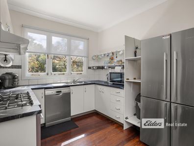 21 Tucker Street, Capel WA 6271