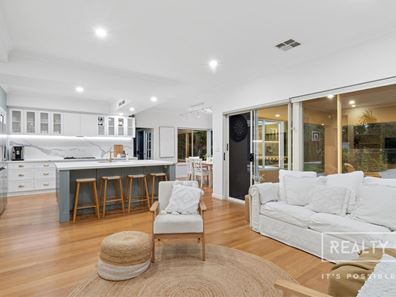 4 Dempster Place, Sorrento WA 6020