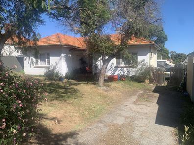35 Boundary Road, St James WA 6102