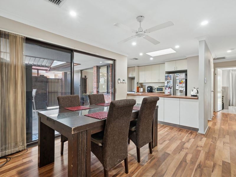 55 GLYNDEBOURNE AVENUE, Thornlie