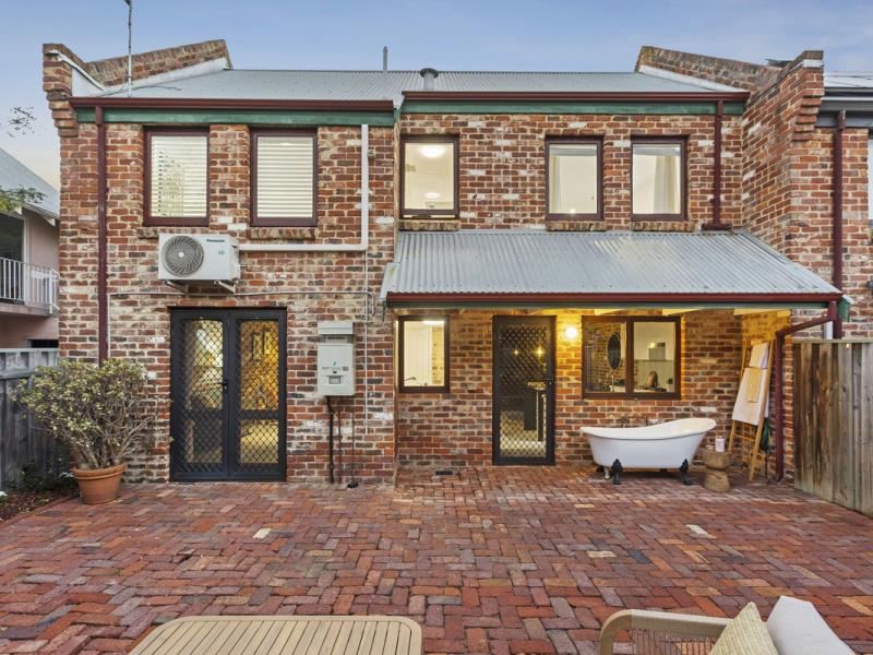 25 Bolton Place, Fremantle WA 6160