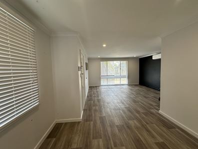 23 Synnott Avenue, Katanning WA 6317