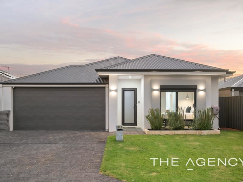 138 Aquamarine Parade, Treeby