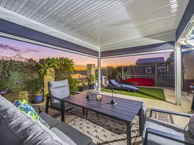 4/1 Waterside Drive, Dudley Park WA 6210