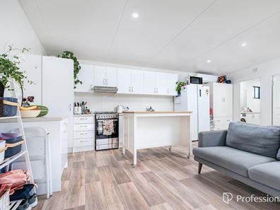12 Goldsworthy Crescent, Spalding WA 6530