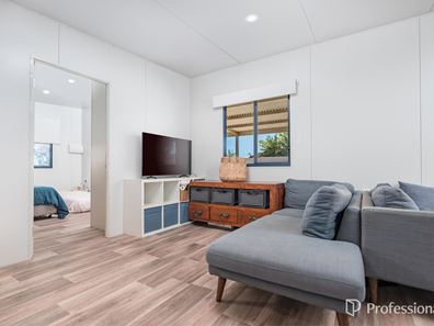 12 Goldsworthy Crescent, Spalding WA 6530