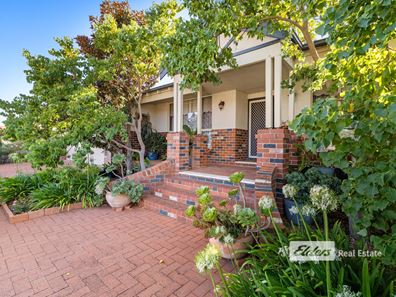 12 Magdalen Place, College Grove WA 6230