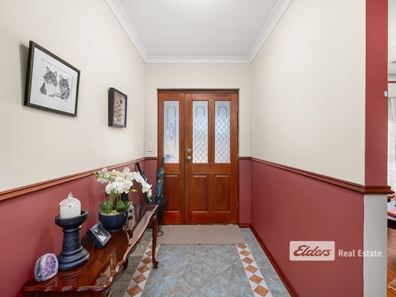 12 Magdalen Place, College Grove WA 6230