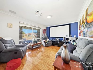 16 Rhine Crescent, Beechboro WA 6063