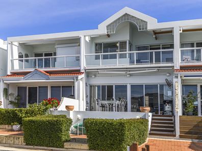11/20 Baruna Court, Halls Head WA 6210
