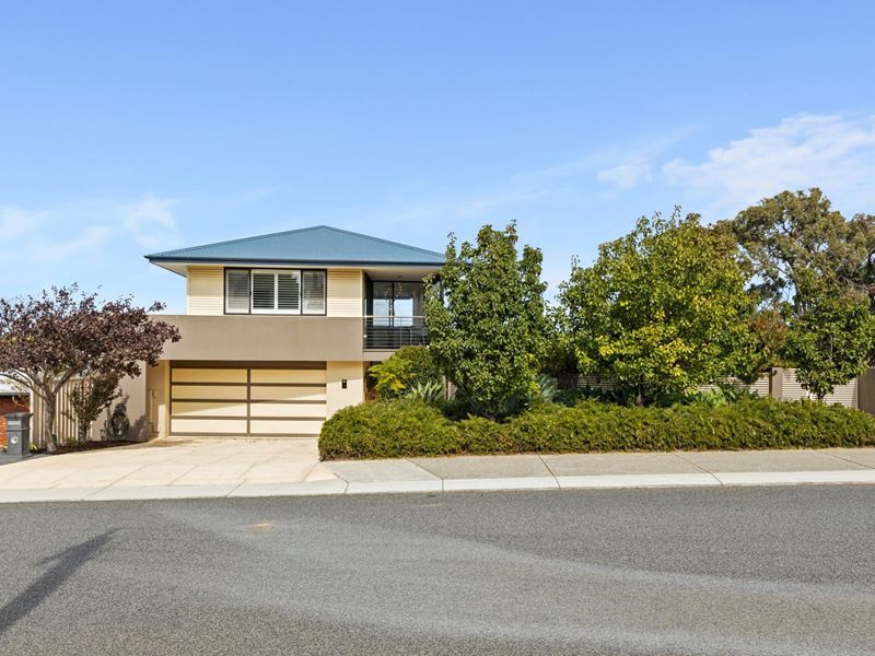 4 Elfreda Avenue, Sorrento