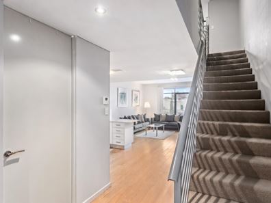 2/21 Rowland Street, Subiaco WA 6008