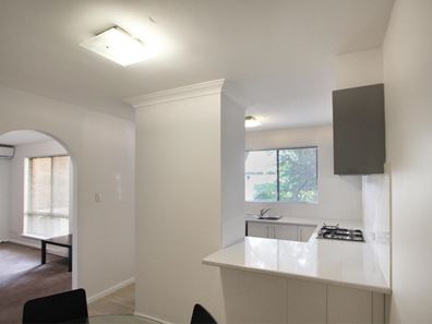 2/8 Gwenyfred Road, Kensington WA 6151