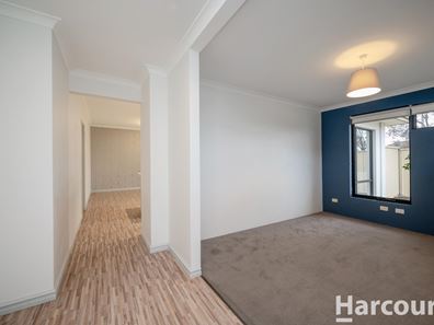 2 Alvarez Parkway, Tapping WA 6065