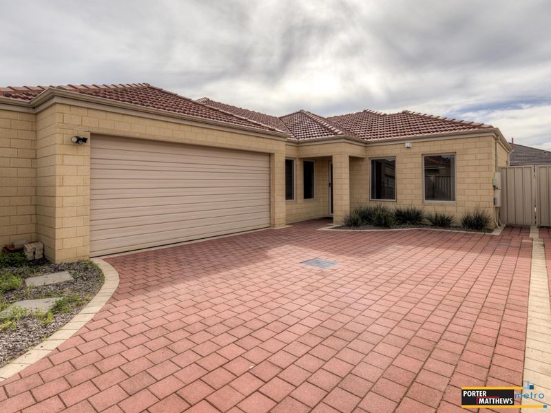 9b Walsh Avenue, Redcliffe