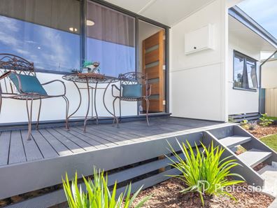 25 Bright Street, Carey Park WA 6230