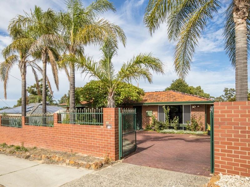 13 Hollingsworth Avenue, Koondoola WA 6064