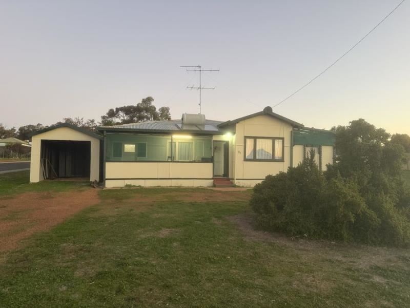 31 Hillman Street, Darkan WA 6392
