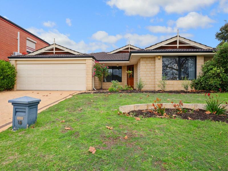 18 Buvelot Turn, Southern River WA 6110