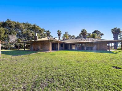 99 River Road, Hopeland WA 6125