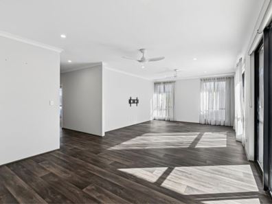 14 Quarters Way, Alkimos WA 6038
