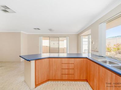 5 Round Hill Drive, Port Kennedy WA 6172