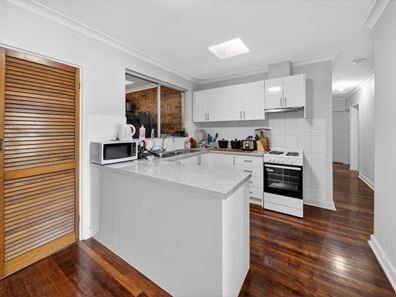 23 Hollett Road, Morley WA 6062