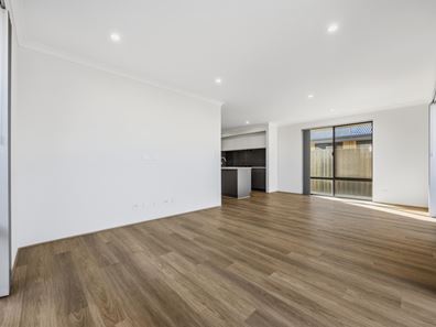 18 Vermont Grove, Wellard WA 6170