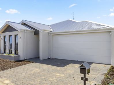 8 Tablelands Drive, Baldivis WA 6171