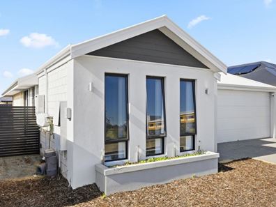 8 Tablelands Drive, Baldivis WA 6171
