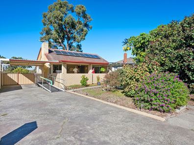 16 Teaguer Street, Wilson WA 6107