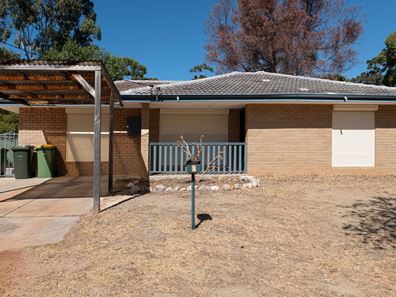 1 Curlew Court, Kelmscott WA 6111
