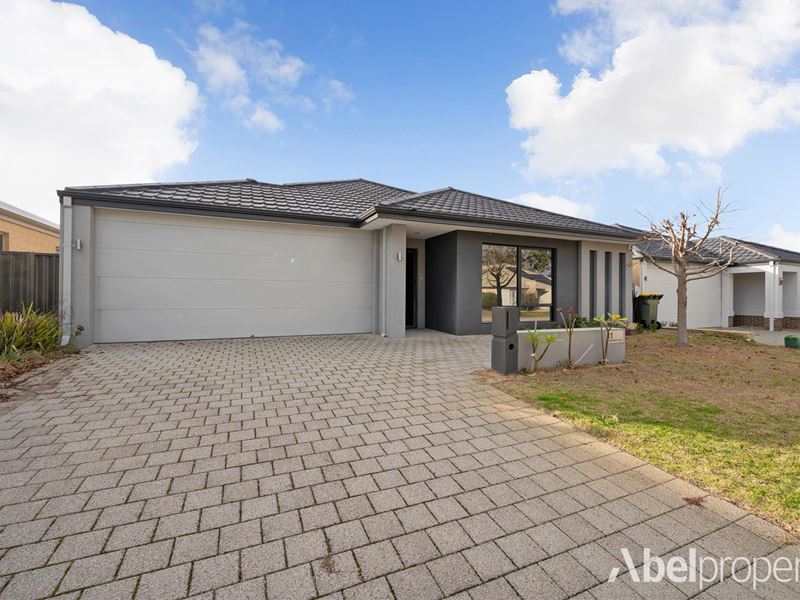 11 Covenham Crescent, Aveley WA 6069
