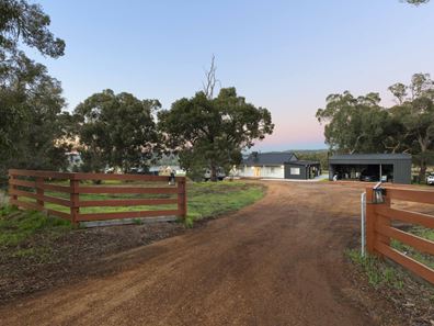 52 Maine-Anjou Drive, Lower Chittering WA 6084