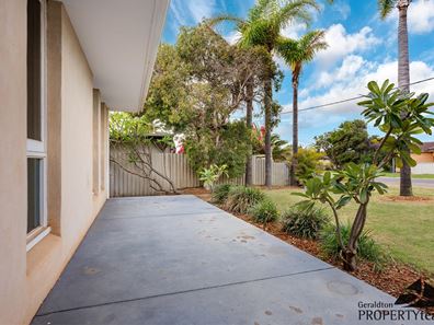 11 Cairncross St, Beresford WA 6530