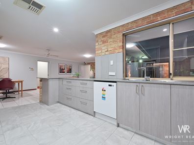 12 Comstock Way, Woodvale WA 6026