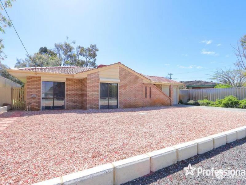 37 South Lakes Drive, South Lake WA 6164