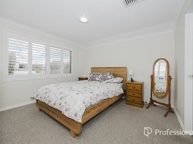 19 Larrawa Circle, Ellenbrook WA 6069
