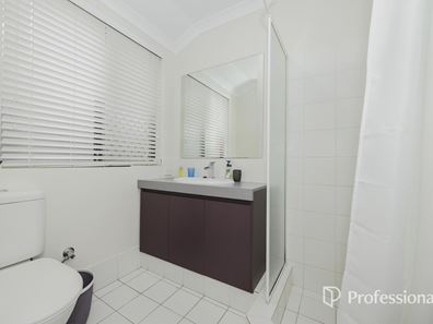 19 Larrawa Circle, Ellenbrook WA 6069