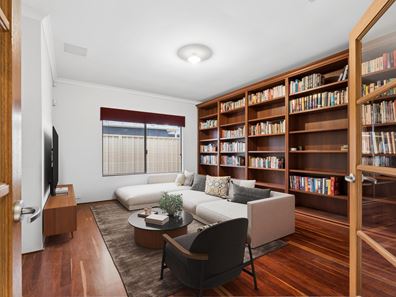 24 Campbell Road, Canning Vale WA 6155
