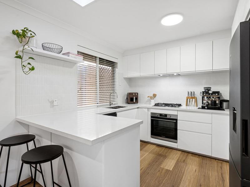 1/9-11 Toms Court, Bayswater