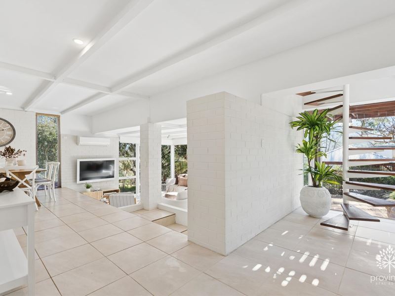 4 Dale Drive, Gooseberry Hill