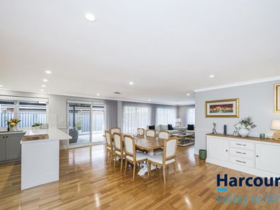 14 Devereux Crescent, Aveley WA 6069
