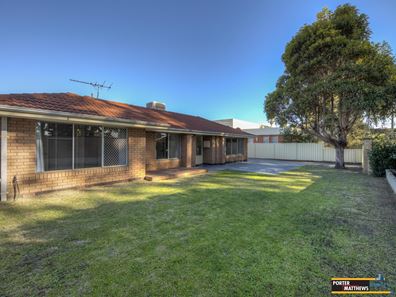 2/89 Hale Road, Forrestfield WA 6058
