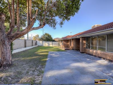 2/89 Hale Road, Forrestfield WA 6058