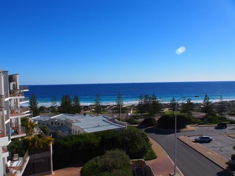 R412/183 West Coast Highway, Scarborough WA 6019