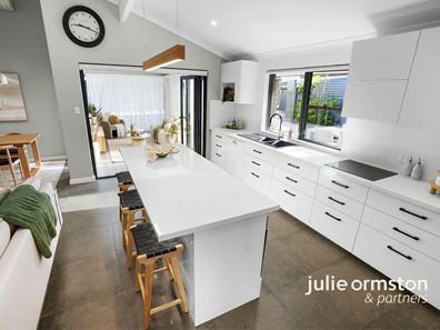 1 Romford Place, Kingsley WA 6026