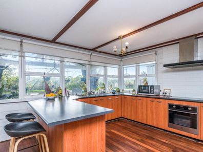 3 Silver Creek Road, Guilderton WA 6041