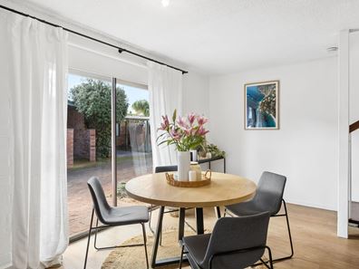 16/31 Stanley Street, Scarborough WA 6019