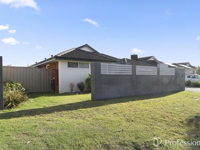 23 Smailes Elbow, Brookdale WA 6112